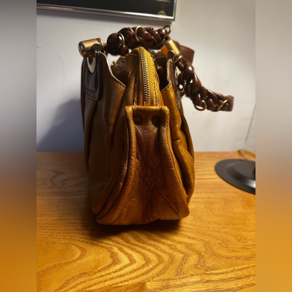 Chloe Bronze Leather Shoulder Bag - Picture 8 of 16